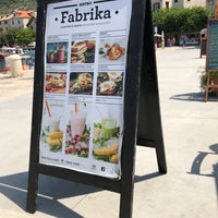 รูปภาพถ่ายที่ Fabrika โดย András K. เมื่อ 7/15/2018