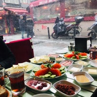 Photo taken at Fiskos Kahvaltı Cafe by Gönül V. on 12/30/2018