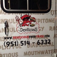 Photo taken at Devilicious Food Truck by Tawmis L. on 11/5/2013