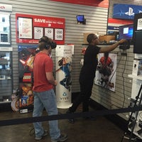 Photo taken at GameStop by Dulio D. on 7/9/2016