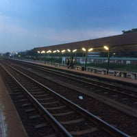 Photo taken at สถานีรถไฟพระจอมเกล้า by Sathonkorn S. on 10/18/2016