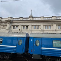 รูปภาพถ่ายที่ Станция Брест-Центральный / Brest Railway Station โดย Peter S. เมื่อ 3/25/2023