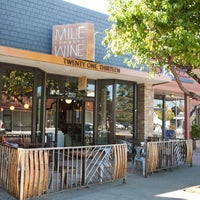 Das Foto wurde bei Mile Wine Company von Mile Wine Company am 10/11/2013 aufgenommen