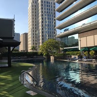 Photo taken at The Athenee Hotel Swimming Pool by Leo L. on 12/14/2019