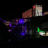Photo taken at Ushuaïa Ibiza Beach Hotel by Shoug on 9/7/2023