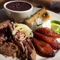 Снимок сделан в Pilar Cuban Eatery пользователем Pilar Cuban Eatery 11/21/2015