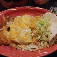 Снимок сделан в Pablo&amp;#39;s Mexican Restaurant пользователем Katie H. 2/17/2019