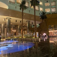 Photo taken at Jeddah Hilton Executive Lounge by نعناعه🦀 on 4/18/2024