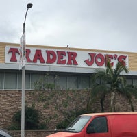 Photo taken at Trader Joe&amp;#39;s by Barry F. on 1/29/2022