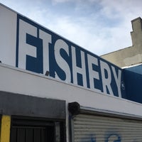 Foto tirada no(a) Fishery LA por Barry F. em 4/2/2018