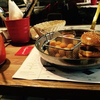 3/18/2015 tarihinde Valeri T.ziyaretçi tarafından Ketch Up Burgers'de çekilen fotoğraf