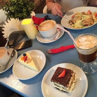 Foto diambil di The Coffee &amp;amp; Breakfast oleh Valeri T. pada 6/5/2015