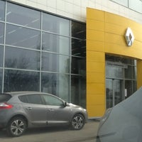 Photo taken at &amp;quot;Автоконтинент&amp;quot; Renault by Yaroslav V. on 3/26/2012