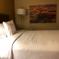 9/20/2018 tarihinde Petra W.ziyaretçi tarafından Fairfield Inn &amp;amp; Suites by Marriott Calgary Downtown'de çekilen fotoğraf