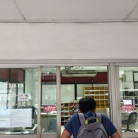 Photo taken at Rong Mueang Post Office by Parinrat N. on 5/16/2016