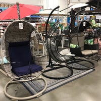Photo taken at Lowe&amp;#39;s by Valentino H. on 7/6/2021