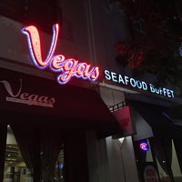Photo taken at Vegas Seafood Buffet by Valentino H. on 9/3/2022