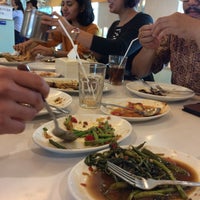 Photo taken at D&amp;#39;Cost Seafood by Margareth O. on 4/25/2018