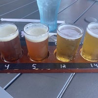 Photo taken at Mountain Town Brewing Company by Brandon R. on 8/10/2022