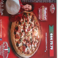 Photo taken at Papa John&amp;#39;s Pizza by Ozcan S. on 2/9/2013