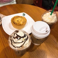 Photo taken at Starbucks by Lily F. on 4/14/2019