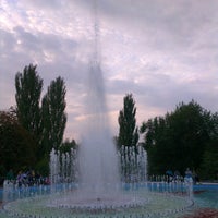 Photo taken at Королевский фонтан в Сквере Победы by Dj R. on 9/14/2014