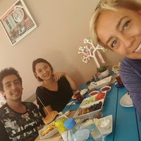 Photo taken at Asrın Cafe Kozyatağı by Yeşim T. on 8/27/2016