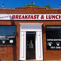 รูปภาพถ่ายที่ Dempsey&amp;#39;s Breakfast and Lunch โดย Dempsey&amp;#39;s Breakfast and Lunch เมื่อ 10/14/2013