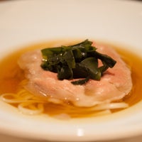2/9/2014 tarihinde Shinzo Japanese Cuisineziyaretçi tarafından Shinzo Japanese Cuisine'de çekilen fotoğraf