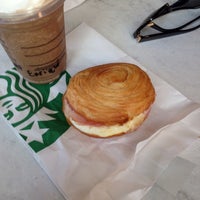 Photo taken at Starbucks by Enrique B. on 9/21/2014