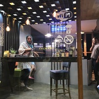 6/30/2017 tarihinde Aidin K.ziyaretçi tarafından Mélange Café | کافه ملانژ'de çekilen fotoğraf