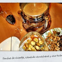 10/15/2013에 La Casa del Fondue Altabrisa님이 La Casa del Fondue Altabrisa에서 찍은 사진