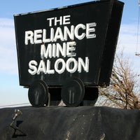 10/15/2013 tarihinde Reliance Mine Saloonziyaretçi tarafından Reliance Mine Saloon'de çekilen fotoğraf