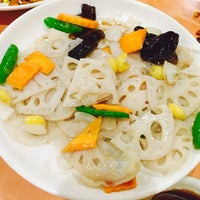 Photo taken at Enjoy Vegetarian Restaurant by Shivani A. on 9/8/2015