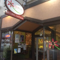 9/29/2016에 Carl H.님이 LilyBean Coffee Shop에서 찍은 사진