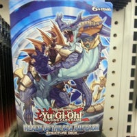 Photo taken at Toys"R"Us by Viktoria F. on 11/17/2012