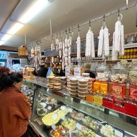 Photo taken at Lucca Delicatessen by Marco D. on 8/7/2022