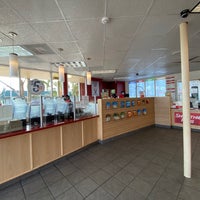 Photo taken at Smoothie King by W. Ross W. on 6/25/2021