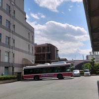 Photo taken at 仙川バス停 by Bekker on 6/4/2022