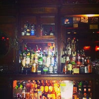 Foto diambil di Freddy&amp;#39;s Bar oleh Colin M. pada 5/21/2013