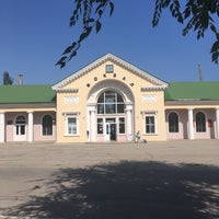 Photo taken at Железнодорожный вокзал «Феодосия» by TUSHINSKIY on 8/20/2017