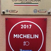 Foto diambil di Osteria dei Cavalieri oleh Gabi B. pada 11/6/2017