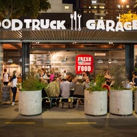 Foto tirada no(a) Food Truck Garage por Food Truck Garage em 12/2/2014