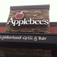 Photo taken at Applebee&amp;#39;s Grill + Bar by Ray B. on 6/11/2015