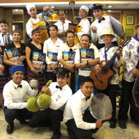10/17/2013 tarihinde The Singing Cooks and Waiters Atbpziyaretçi tarafından The Singing Cooks and Waiters Atbp'de çekilen fotoğraf