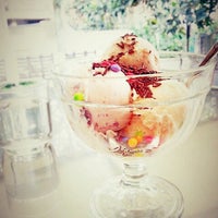 Снимок сделан в I Scream For Ice Cream пользователем wahyu n. 12/15/2012