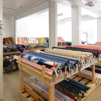 10/23/2013 tarihinde The Fabric Storeziyaretçi tarafından The Fabric Store'de çekilen fotoğraf