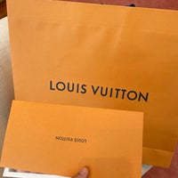 Photo taken at Louis Vuitton Island Maison by Wendy Ran W. on 6/25/2023