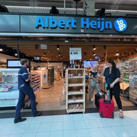 Photo taken at Albert Heijn to go by QUENTIN V. on 6/24/2022