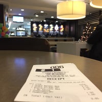Photo taken at McDonald&amp;#39;s by QUENTIN V. on 12/19/2016
